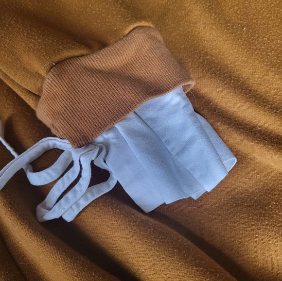 Sweater - Picture 3 of 4